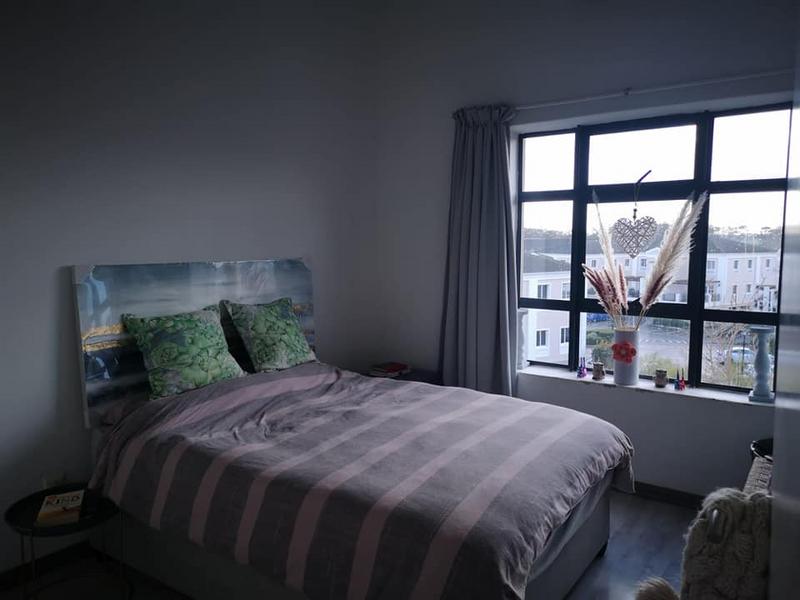 2 Bedroom Property for Sale in Somerset West Western Cape